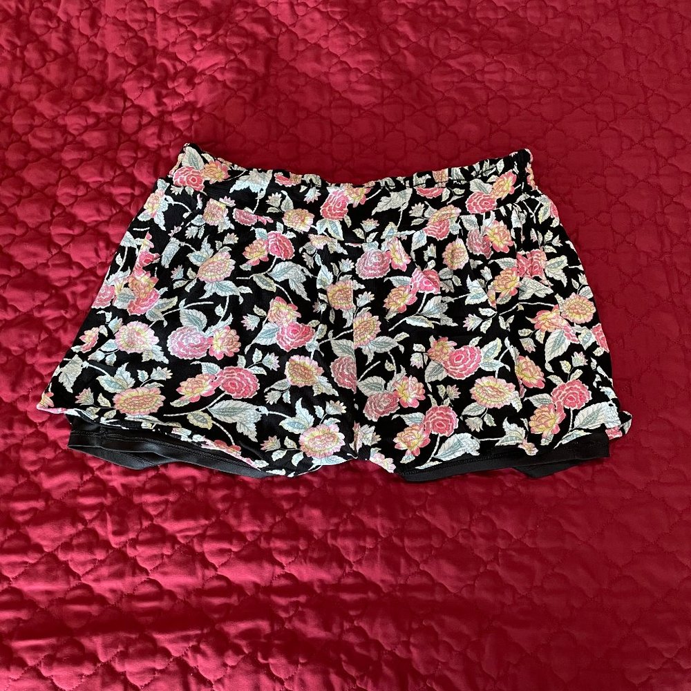 Torrid Black Floral Flowy Shorts